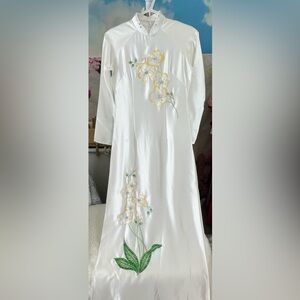 Ao dai trang Valentino, Vietnamese traditional long dress set white m 2 🎁 new